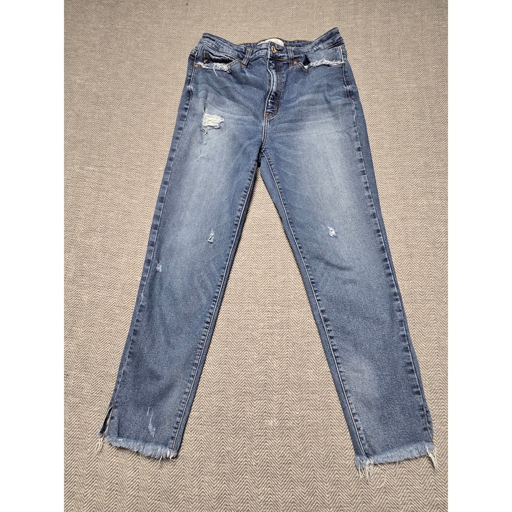 KanCan Jeans Women's Size 27 Distressed Denim High Rise Cropped Raw Hem‎